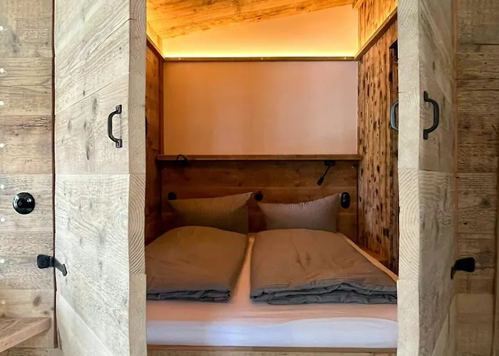 Charming Hideaway With Garden Sauna Дом отдыха *